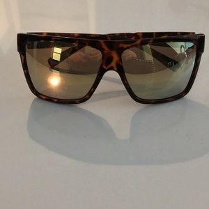 Quay sunnies